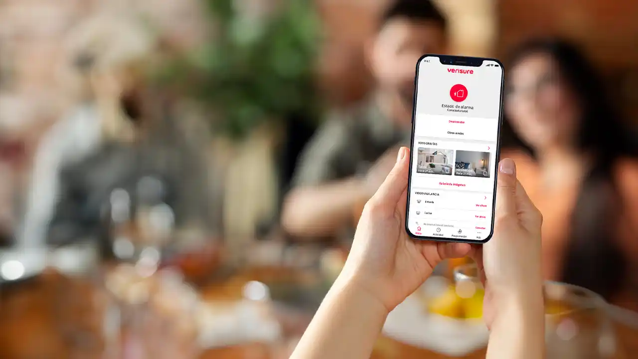 Día del Estudiante: el 74% de los padres pide a sus hijos que envíen mensajes para saber que están bien