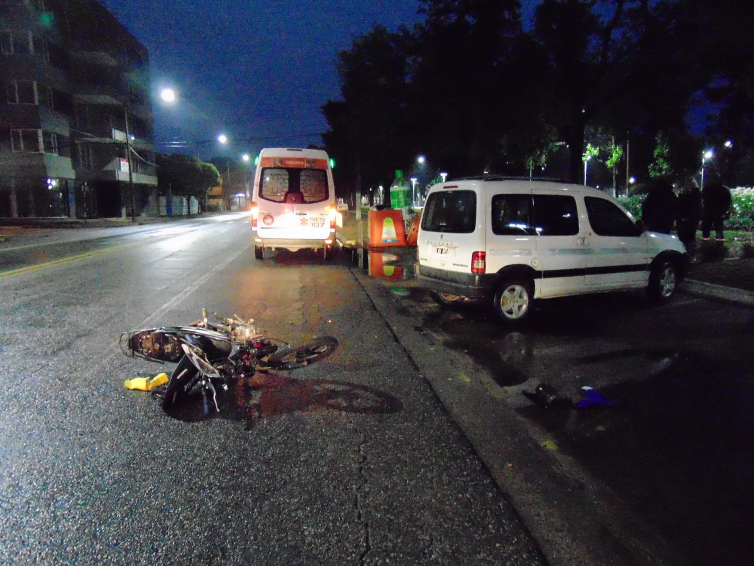 Un joven de 20 años debió ser trasladado al hospital. Foto: Bomberos Voluntarios