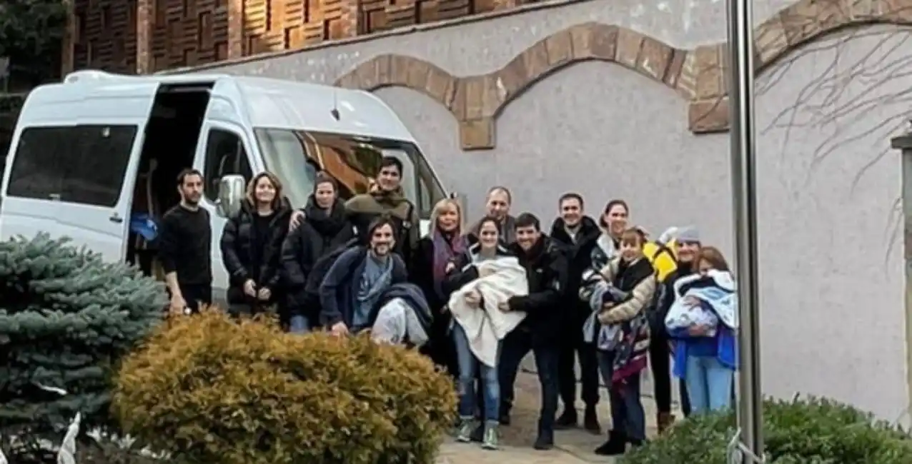 Sacan de Kiev a familias argentinas con bebés de vientres subrogados
