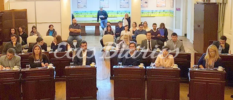 Críticas al área de salud en la sesión extraordinaria