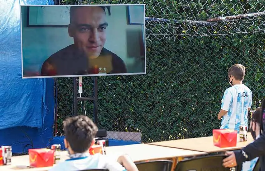 McDonald’s invitará a niños a entrevistar a sus ídolos de la Selección Argentina y ofrecerá beneficios especiales en su app