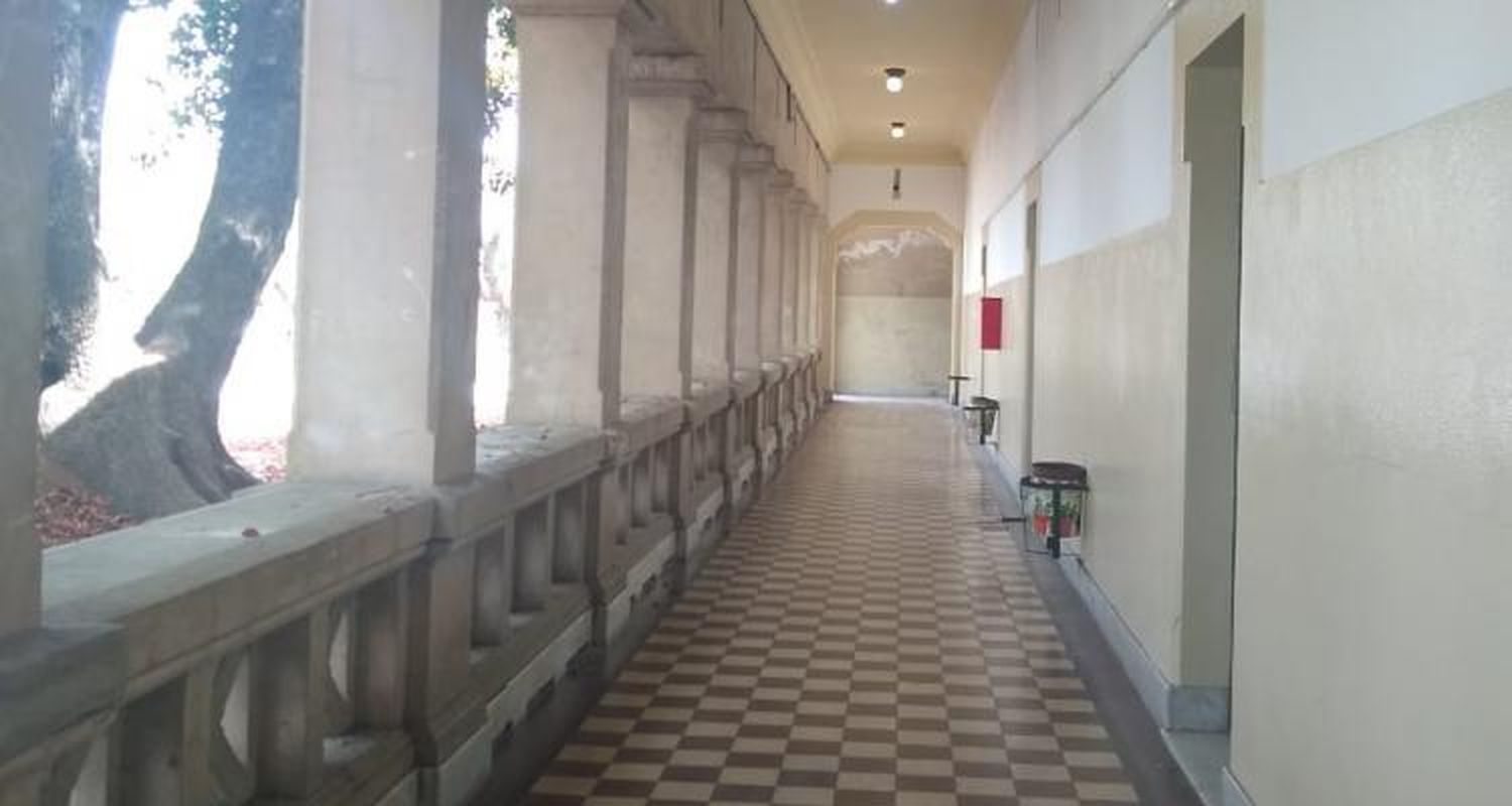 Aprehendieron a un sujeto dentro de la Escuela Normal