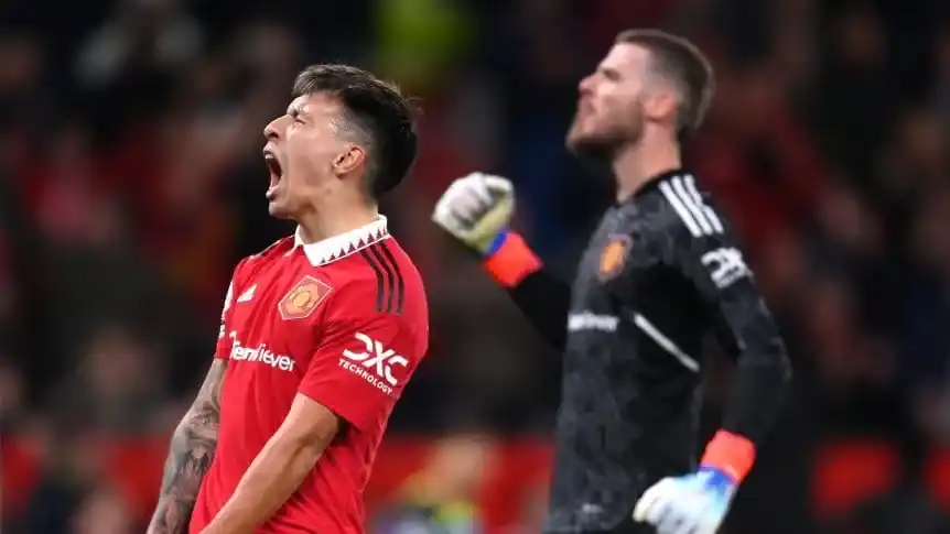 Lisandro Martínez crece en Manchester United y Cristian Romero sufrió a la par de Tottenham en la Premier League