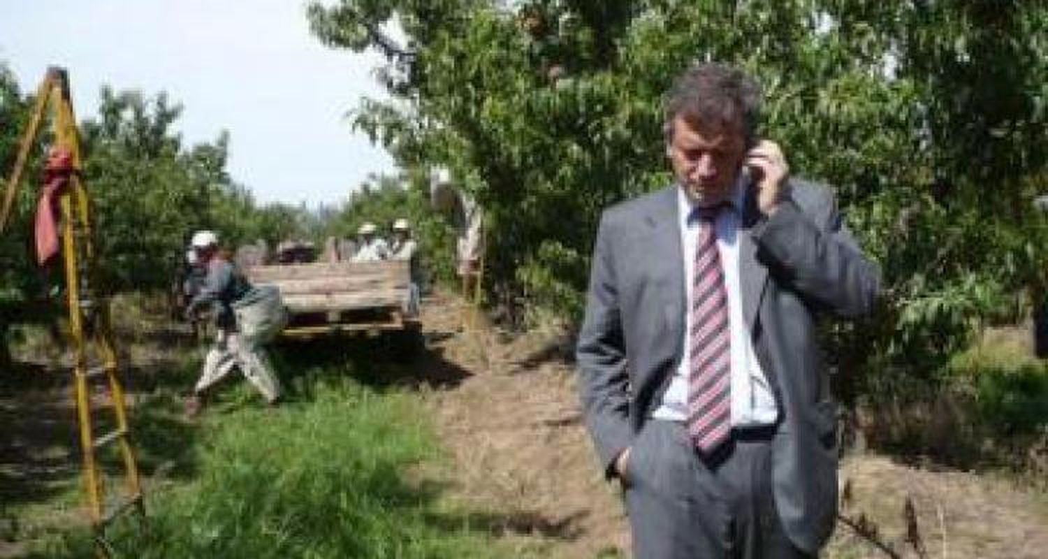 Monzó recorrió campos y analizó la crisis, pero no dio soluciones