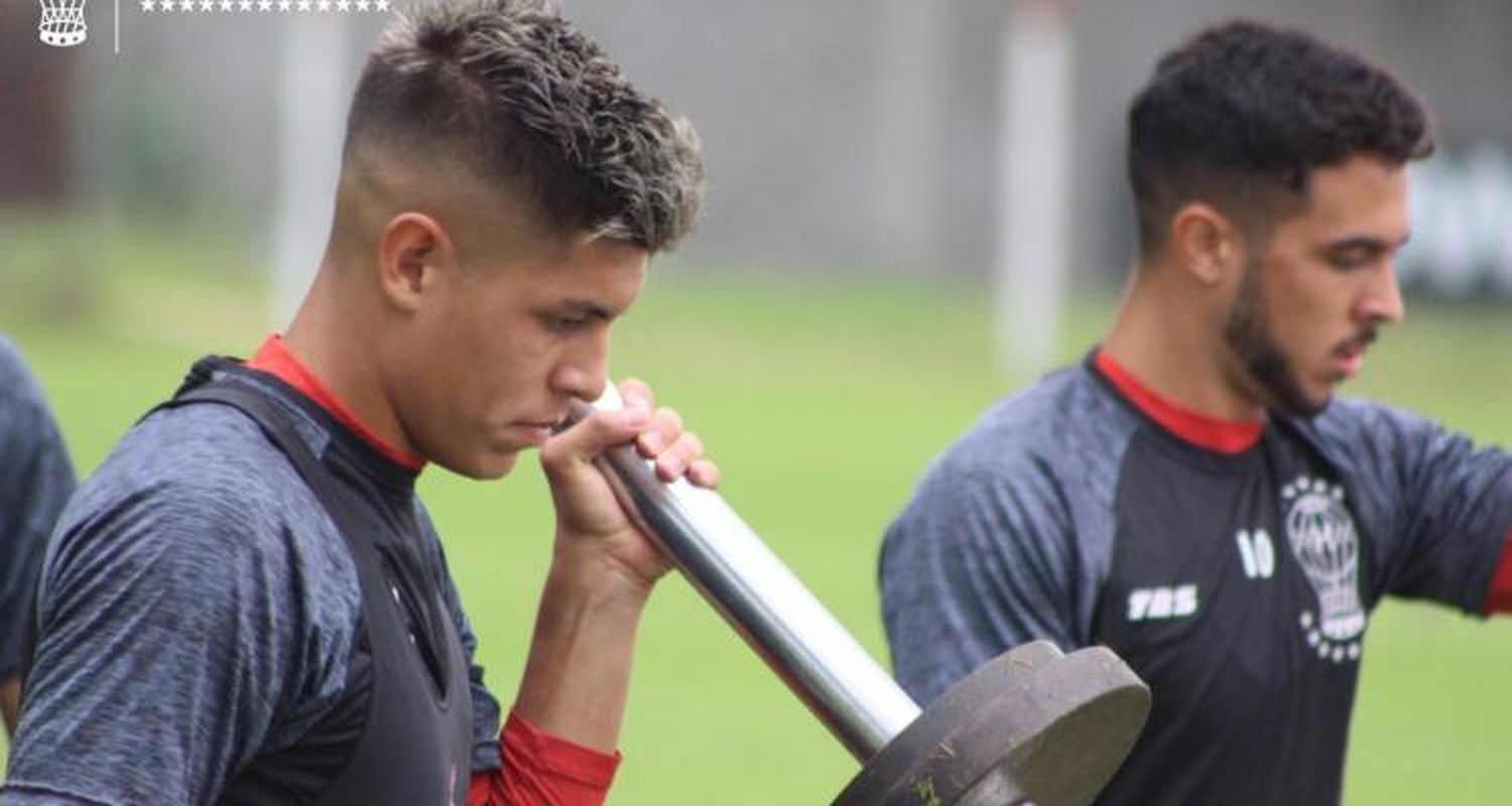 Sebastián Ramírez confirmó que dos clubes de España se “fijaron” en él