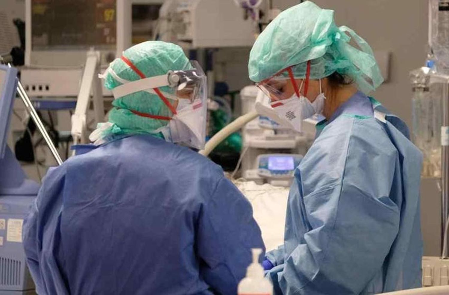 Coronavirus en Argentina: confirmaron 242 nuevas muertes y más de 7 mil contagios