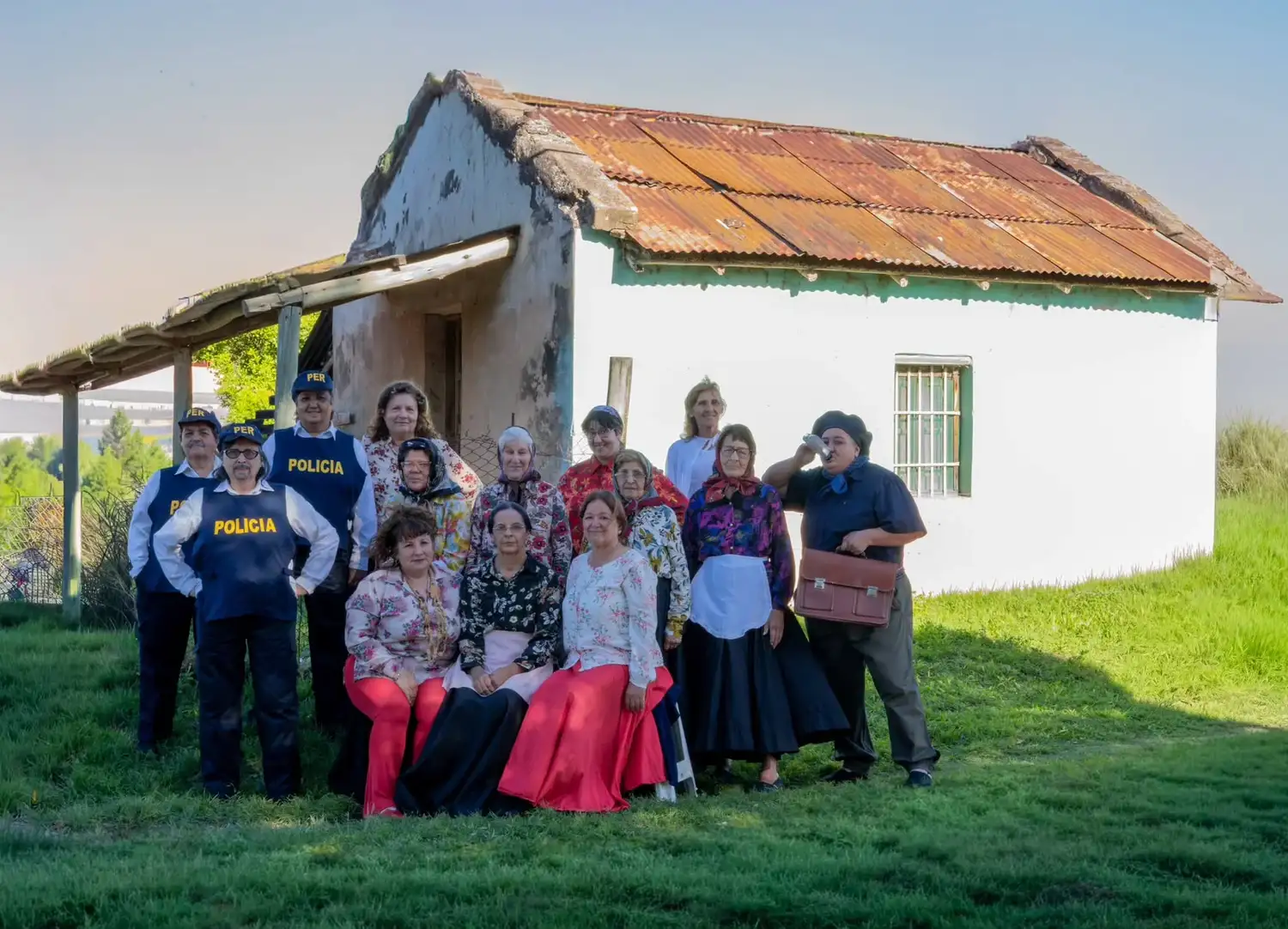 Invitan a una función de la obra “Resplandece el sol aún en la oscuridad” en el Teatro del Puerto
