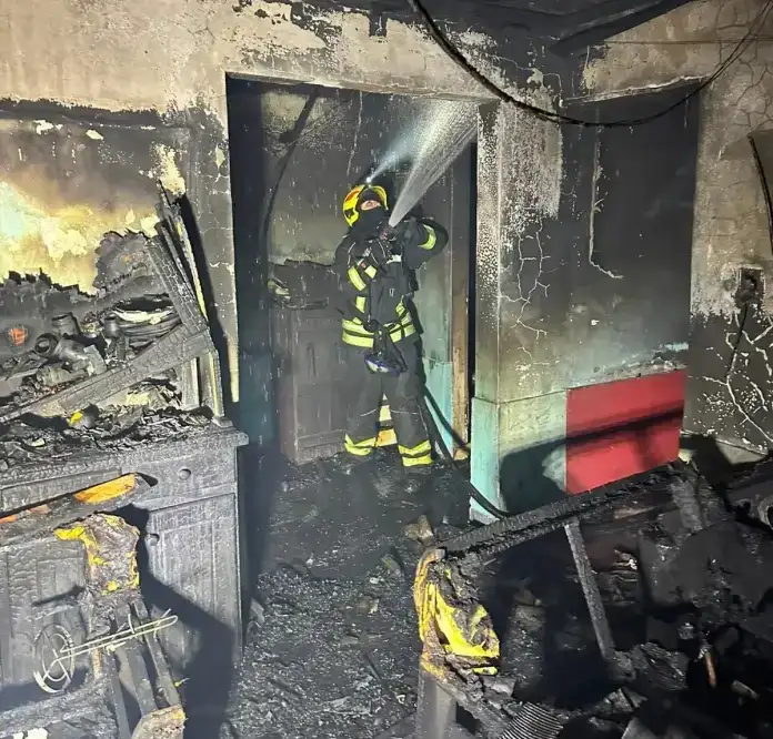 Incendio en Barrio Minuan: una familia perdió todo y solicita colaboración de la comunidad