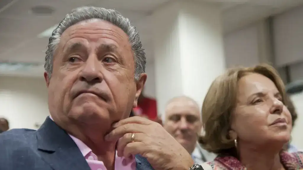 El ex presidente Eduardo Duhalde y su esposa la ex senadora Hilda “Chiche” Duhalde
