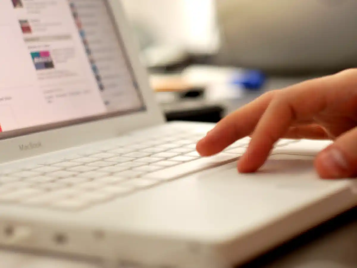 Google confía en el algoritmo de su buscador como antídoto contra las "fake news"