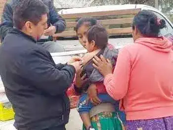 Amplio operativo de inmunizaciones
en los barrios La Paz y Mancilla