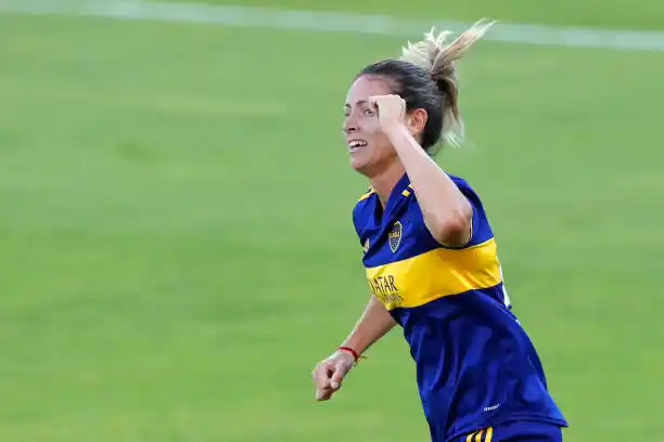 Boca, con Huber, venció a El Porvenir