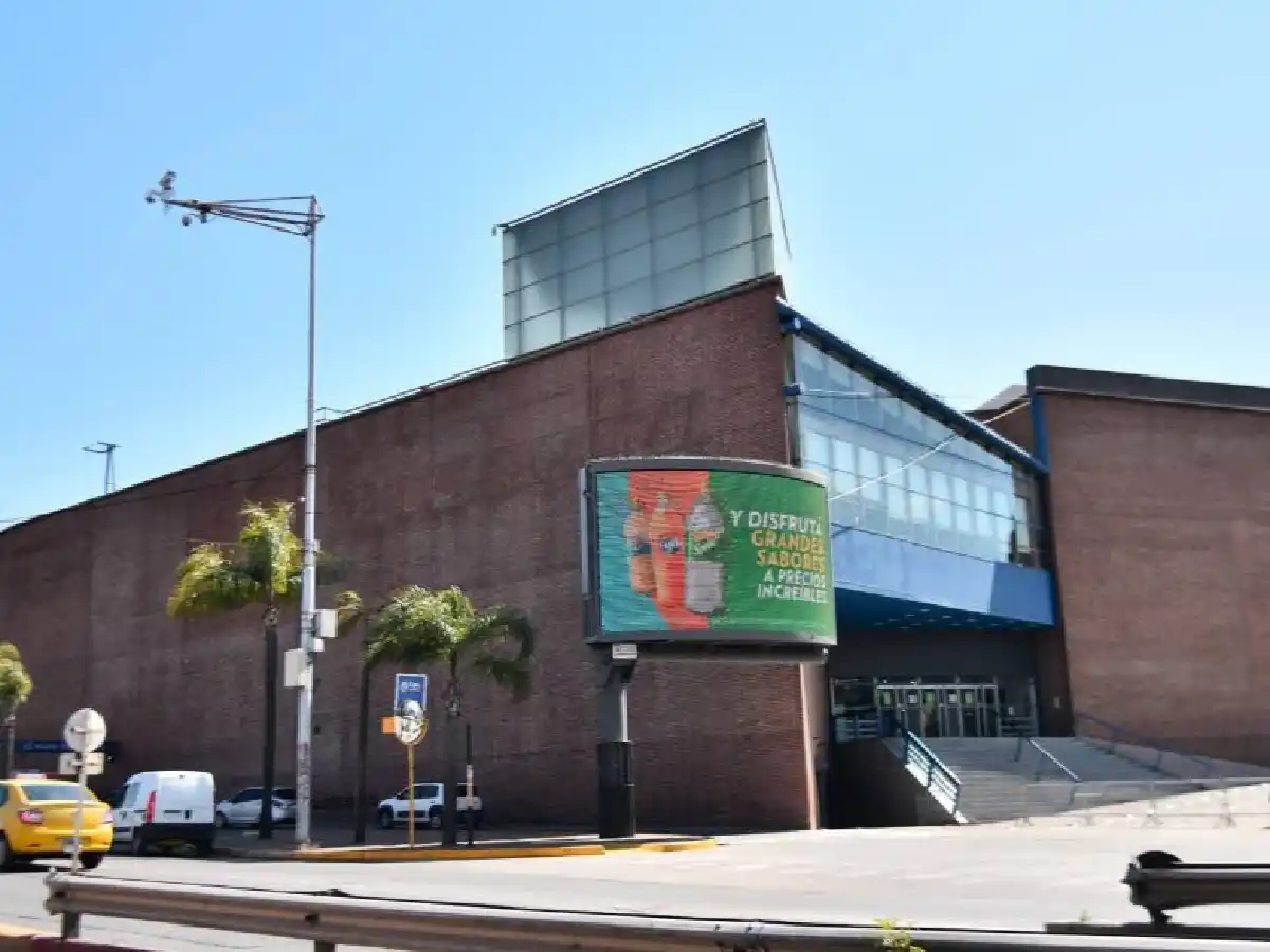 Falabella cierra en Córdoba, San Juan y Mendoza