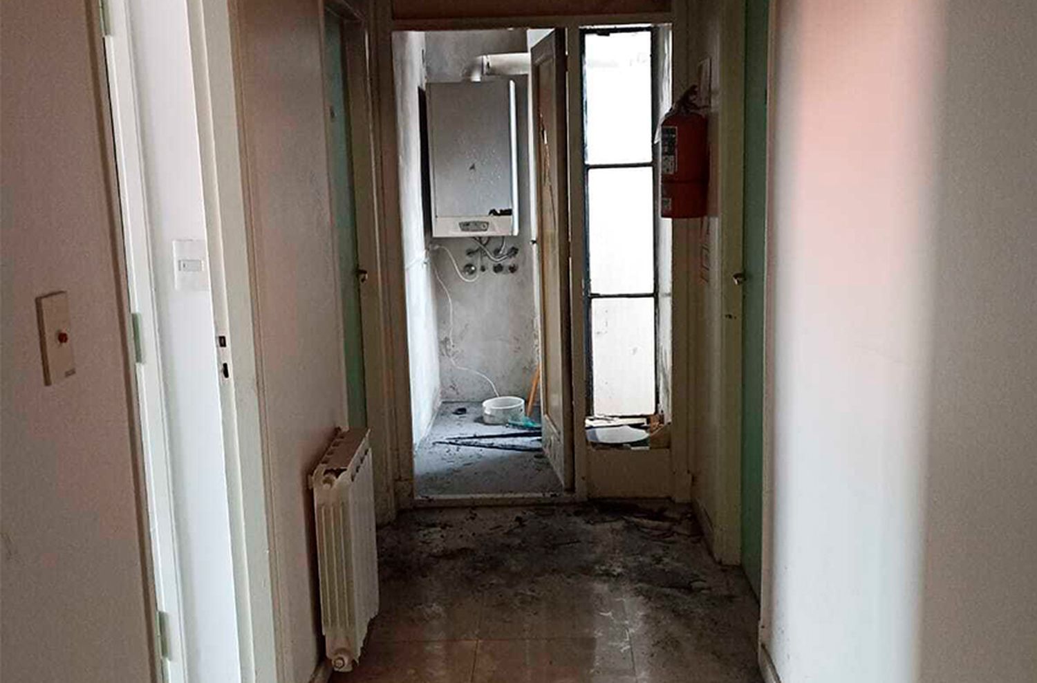 Tensión por el incendio en un hotel de La Perla