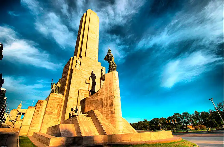 Una muestra sobre la historia del Monumento