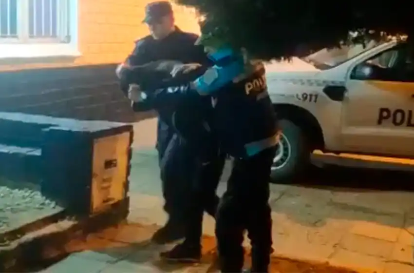 Amenazó a una vecina con un cuchillo en la mano en Lomas del Golf