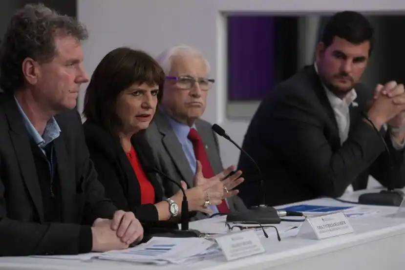 “Dimos un pasito para estar mejor”, dijo Bullrich, y aseguró que los delitos bajaron