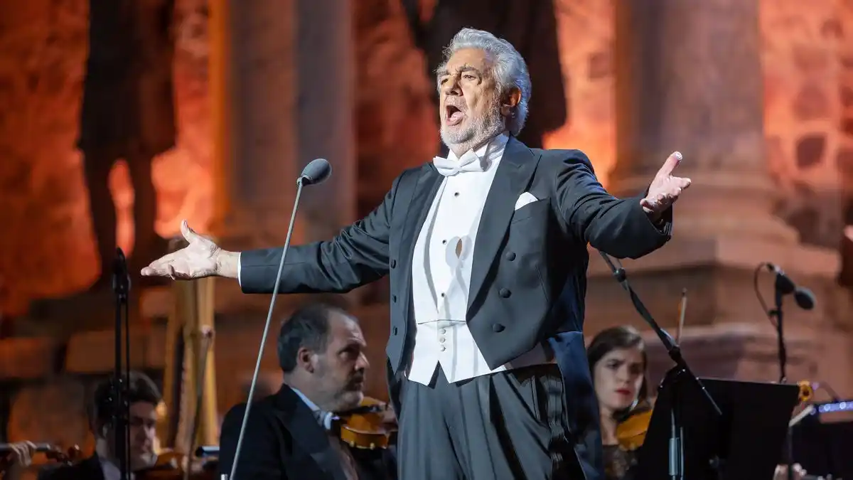 Cancelaron un concierto de Plácido Domingo por el escándalo de la secta de Villa Crespo