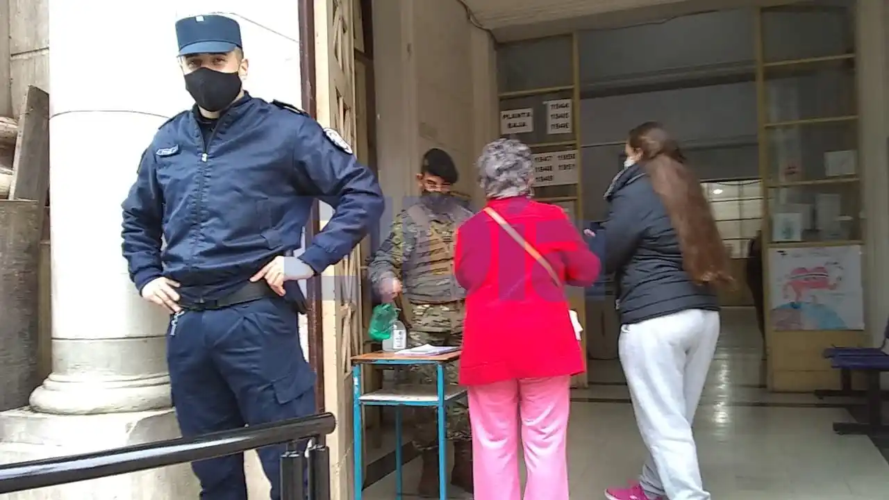 En medio de la pandemia, arrancaron las PASO en Gualeguaychú