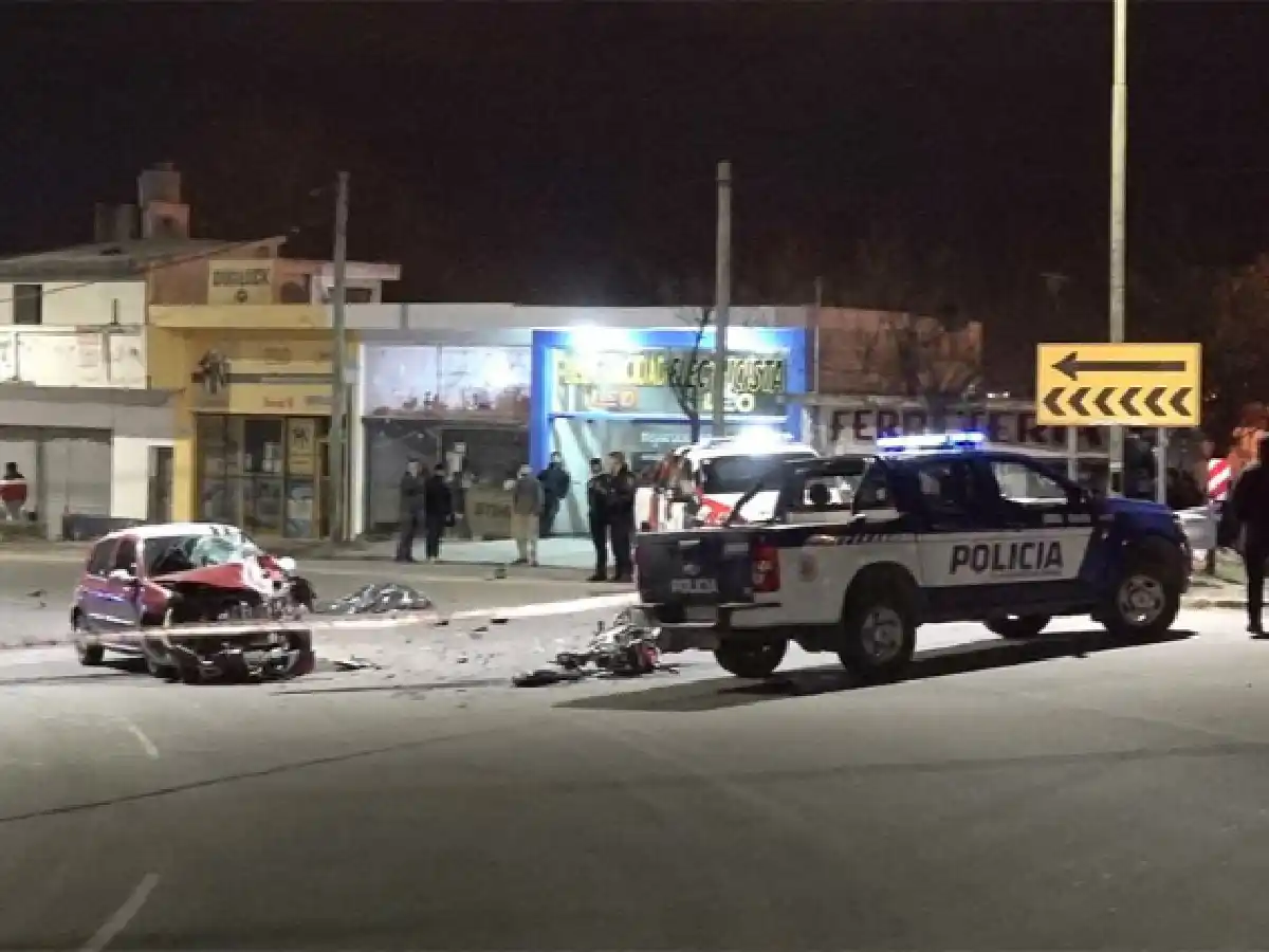 Murió un adolescente en La Falda tras chocar con su moto