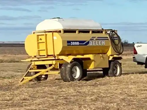 El acoplado fue recuperado a las pocas horas por la policía.