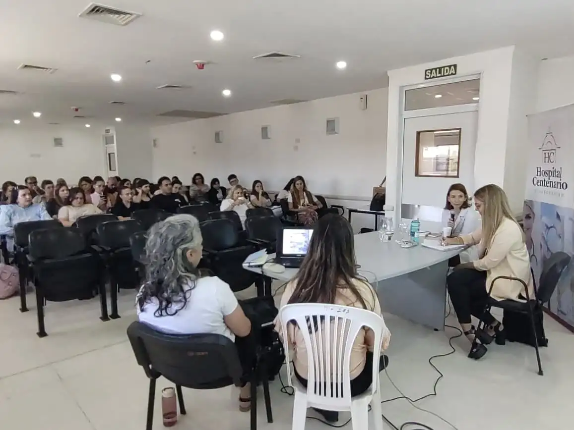 Realizaron una jornada para el abordaje integral de casos de violencia de género en el Hospital Centenario
