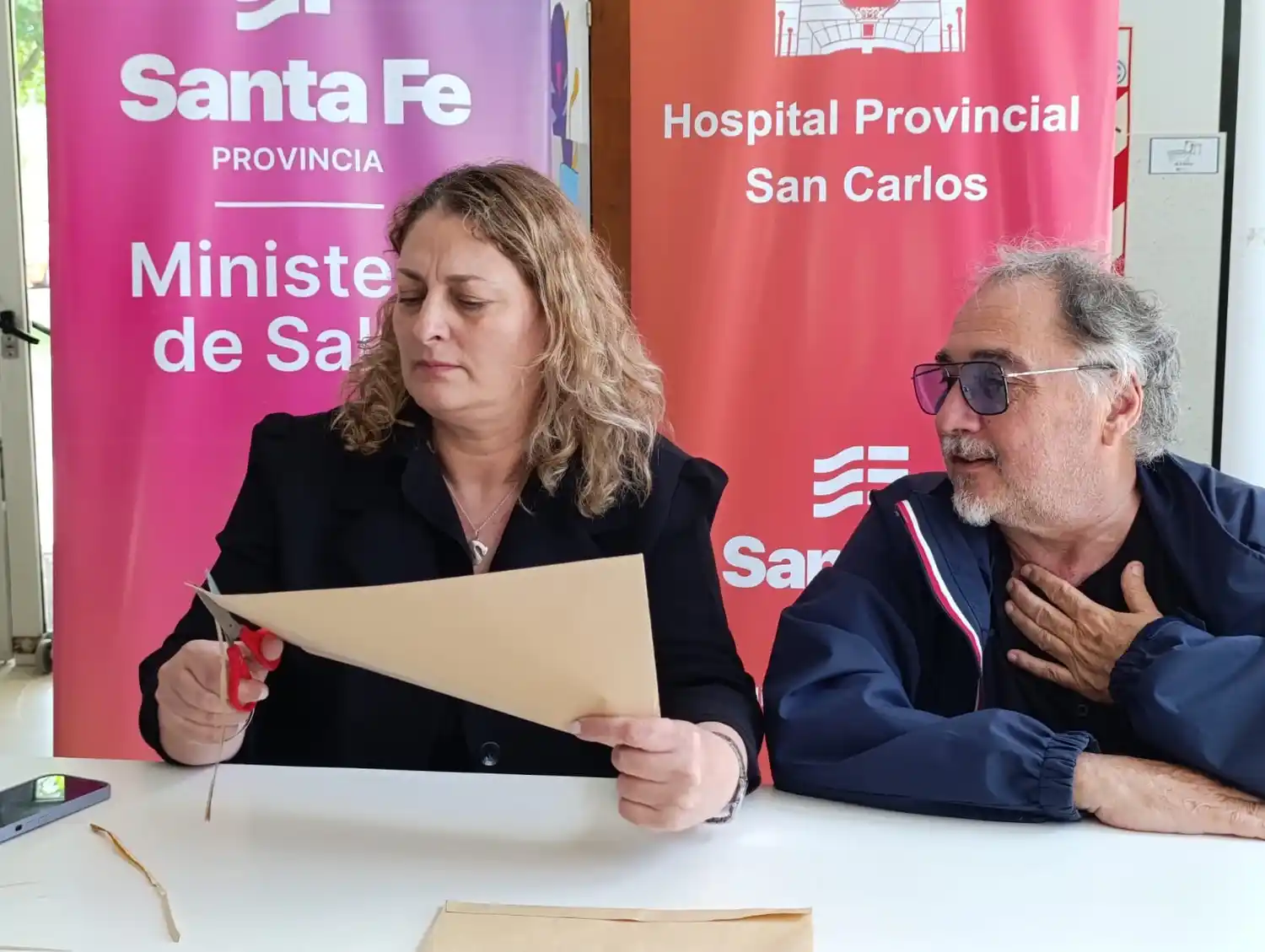 La ministra Ciancio durante la apertura de ofertas. Foto: GSF