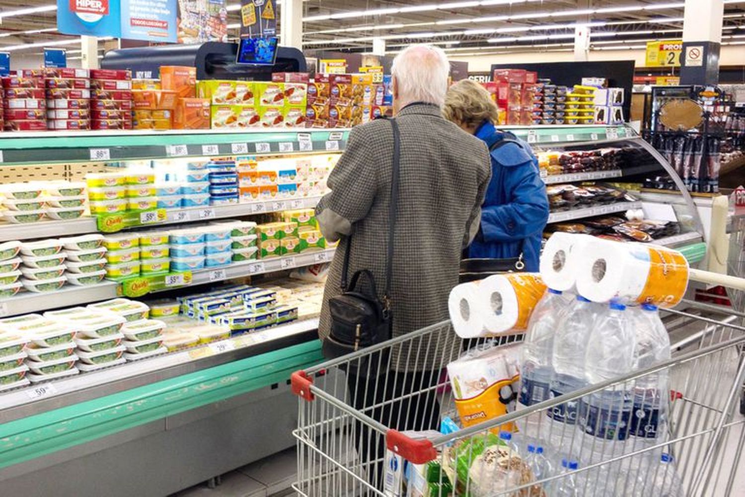 Anunciarán una canasta de productos con precios fijos impresos en los envases