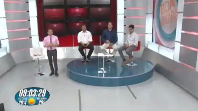 Video: pasaban fotos de los Reyes Magos y se coló el negro de WhatsApp