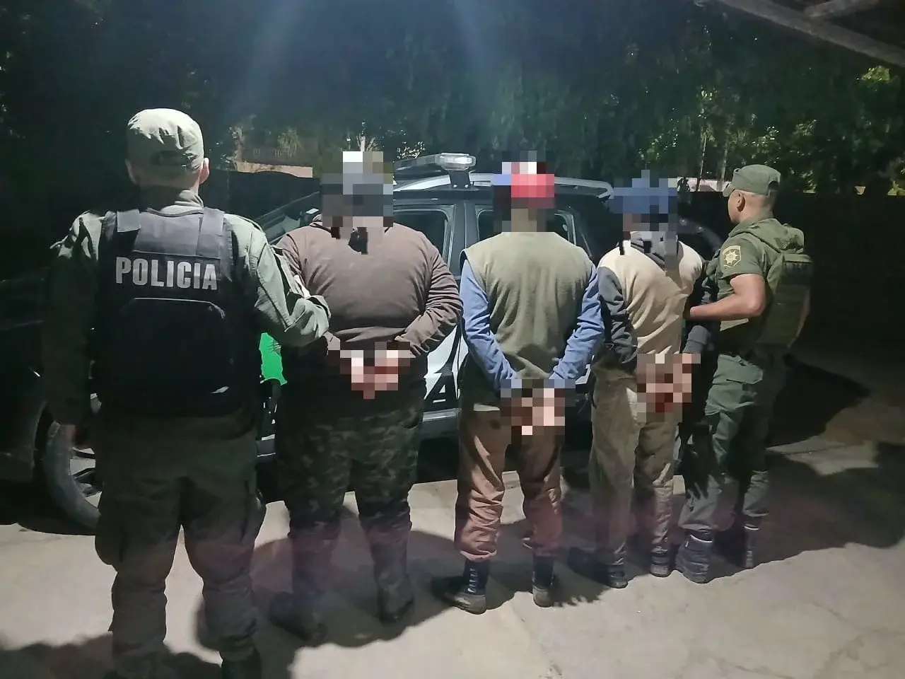 Escucharon disparos en una zona rural y encontraron a 3 hombres cazando: secuestraron escopetas y aves muertas
