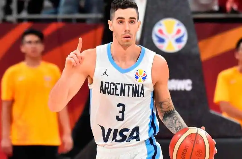 Luca Vildoza retorna a la NBA y jugará en los Milwaukee Bucks