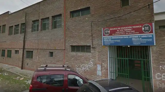 Una adolescente de 15 años fue apuñalada en una pelea escolar