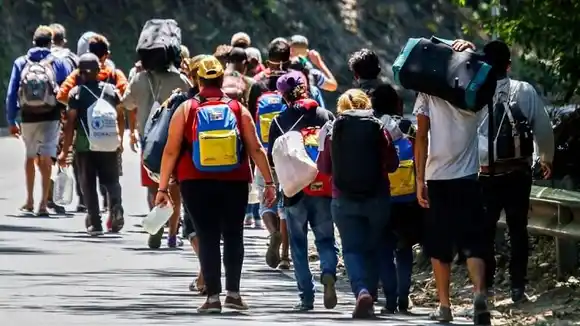 ¡LEGADO DEL CHAVISMO! Venezuela pasó de recibir inmigrantes a exportar refugiados