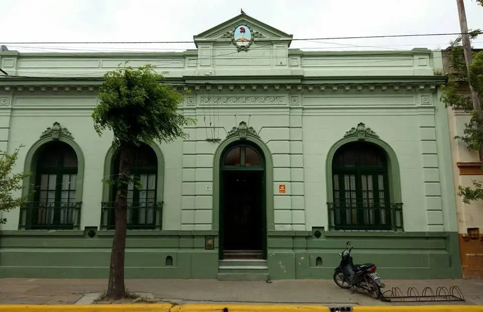 Hirió a un compañero de 15 años con un cuchillo