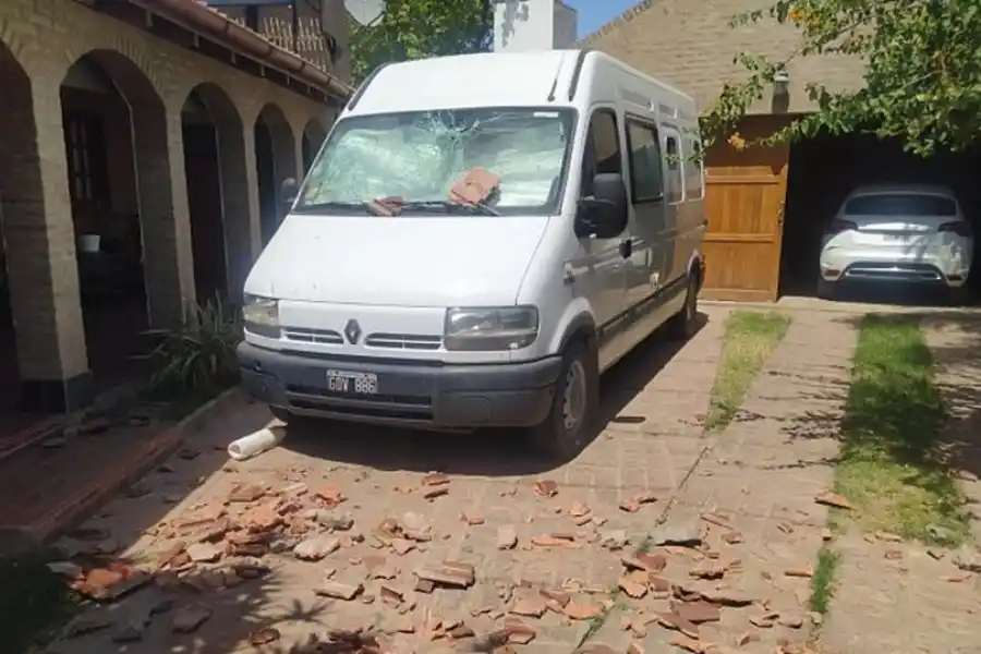 Violenta explosión en una vivienda de Suardi provocó imporantes destrozos