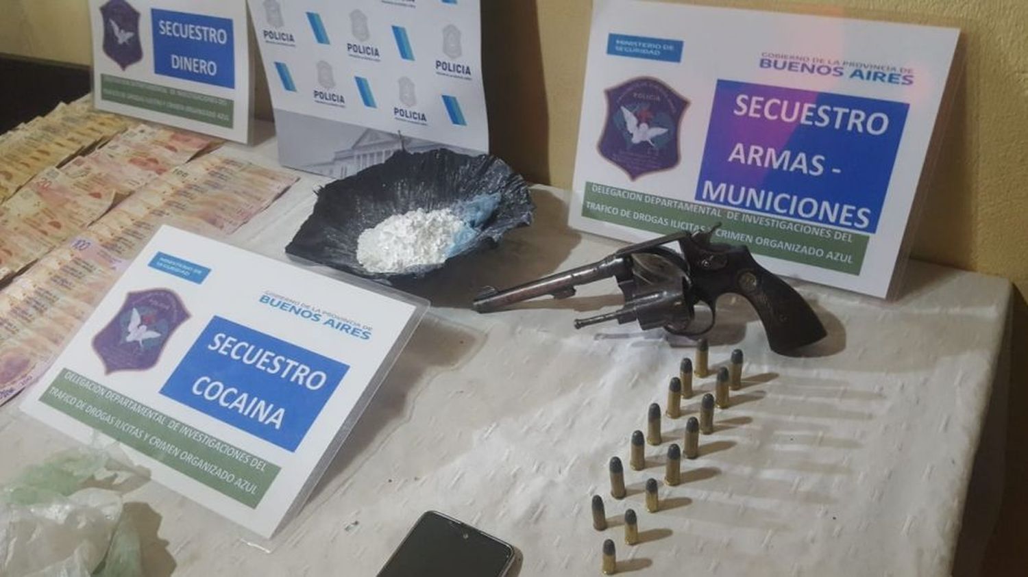 Azul: Detuvieron a una enfermera del Hospital de Niños por venta de droga y tenencia de arma