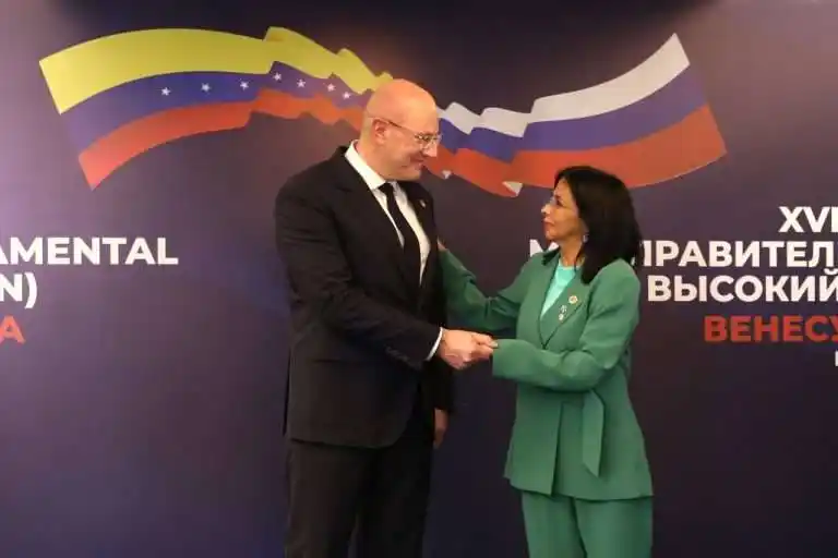 RUSIA Y VENEZUELA suscriben acuerdos en materia energética y avanzan en plataforma de pagos en monedas propias