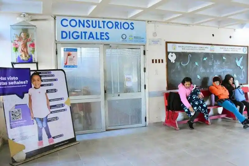 La guardia del Hospital de la Madre y el Niño con alta demanda: cien pacientes por día