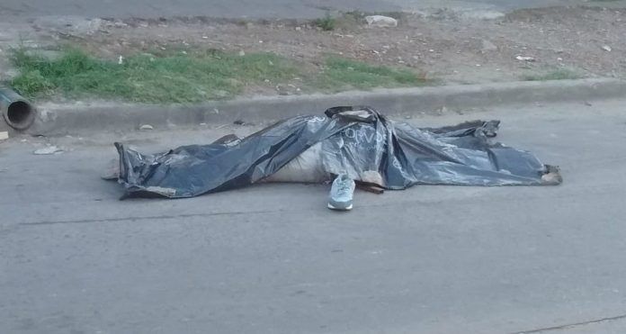Quilmes: investigan ajuste de cuentas tras el asesinato de dos hombres que fueron baleados en la calle