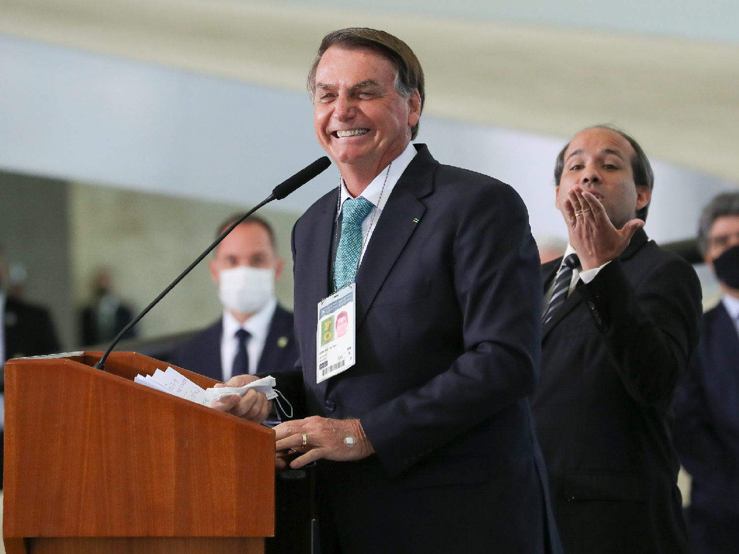 Bolsonaro confirmó que la Copa América será en Brasil