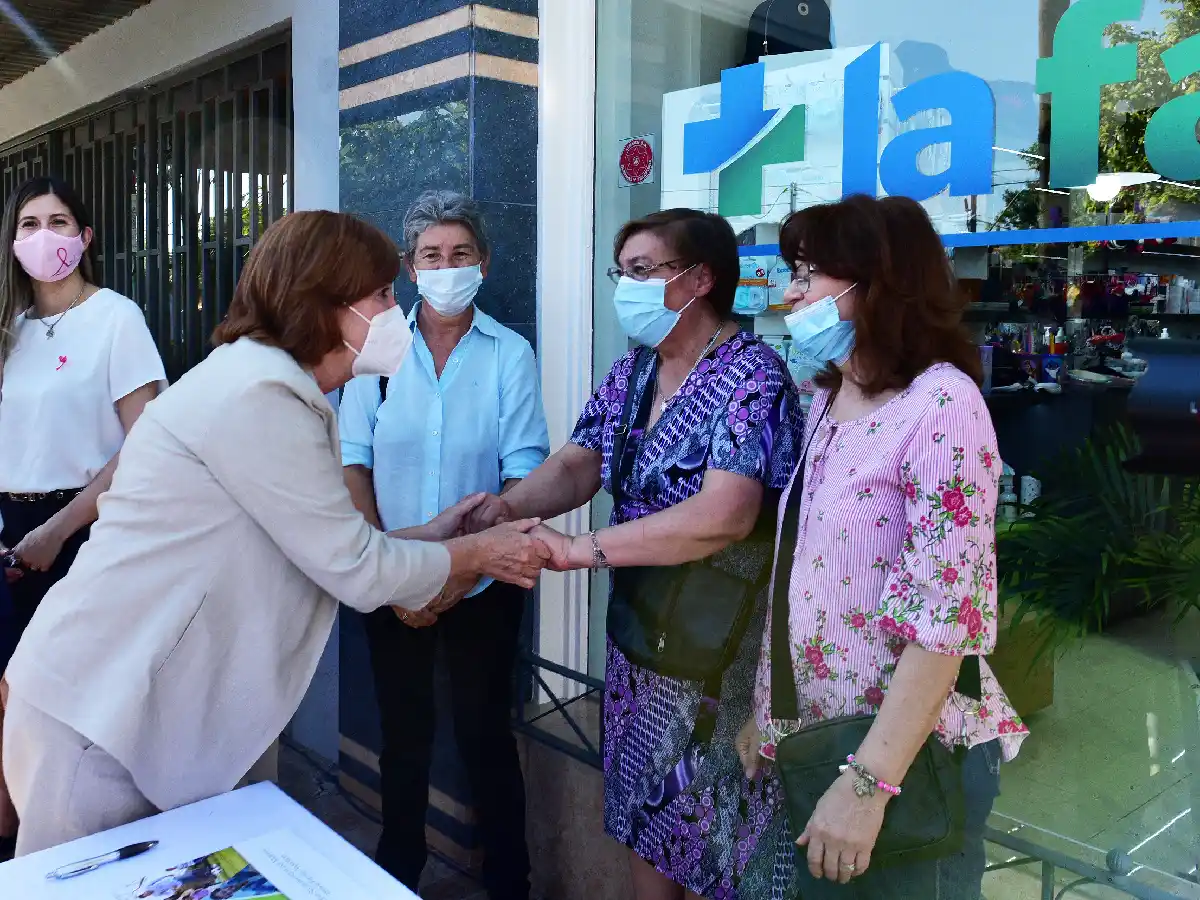 Ossacra inauguró “La Farmacita”,  con la presencia de Alejandra Vigo