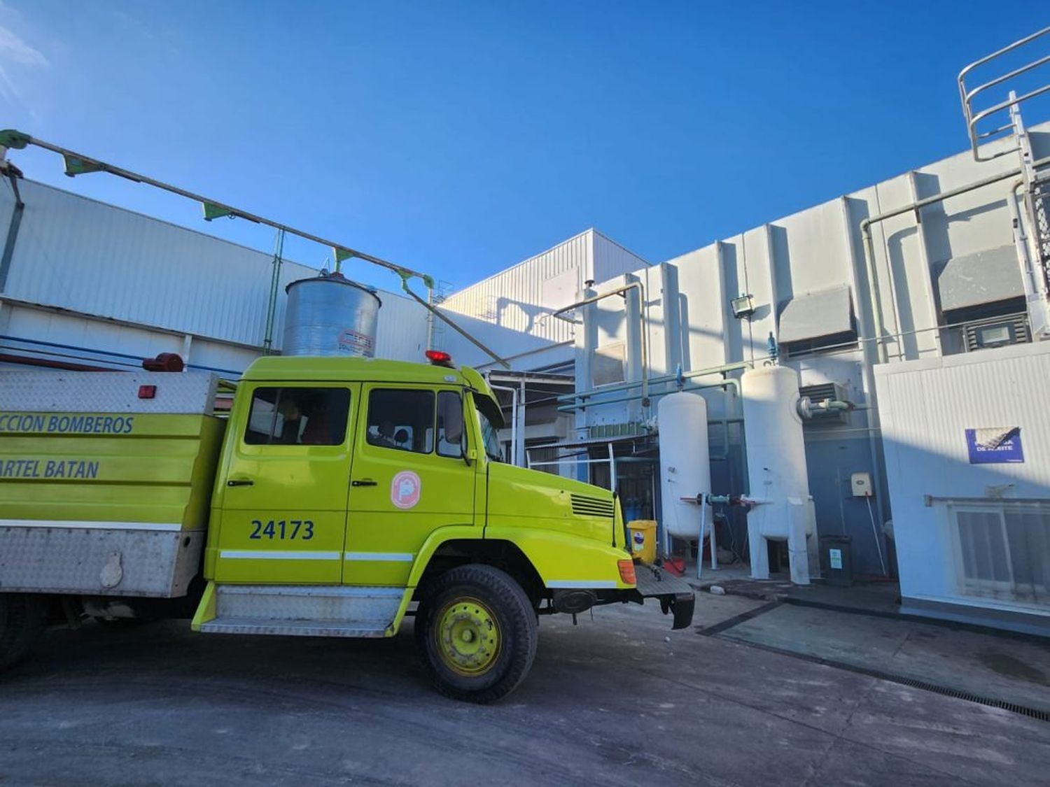 Evacuaron a los 30 trabjadores de la empresa