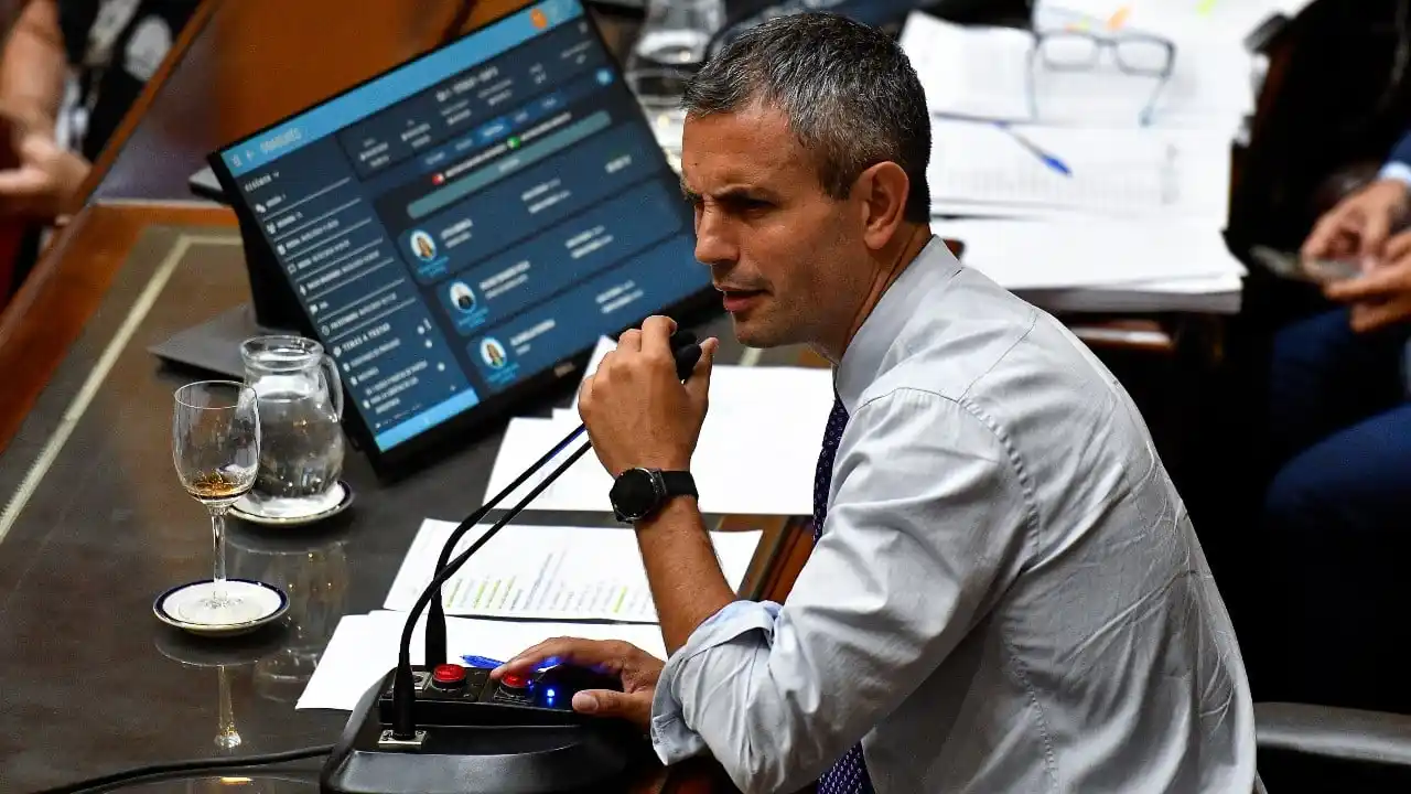 La respuesta del radicalismo a las amenazas de Javier Milei tras caerse la Ley Ómnibus: “Impericia, desconocimiento y soberbia”