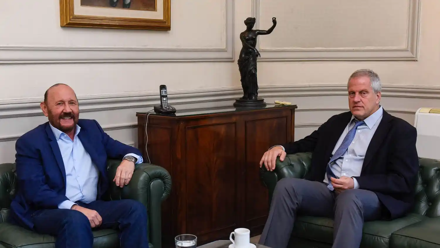 Insfrán se reunió con Perczyk