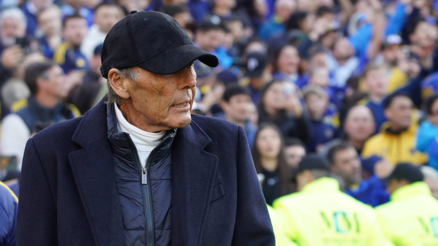 Russo seguirá internado