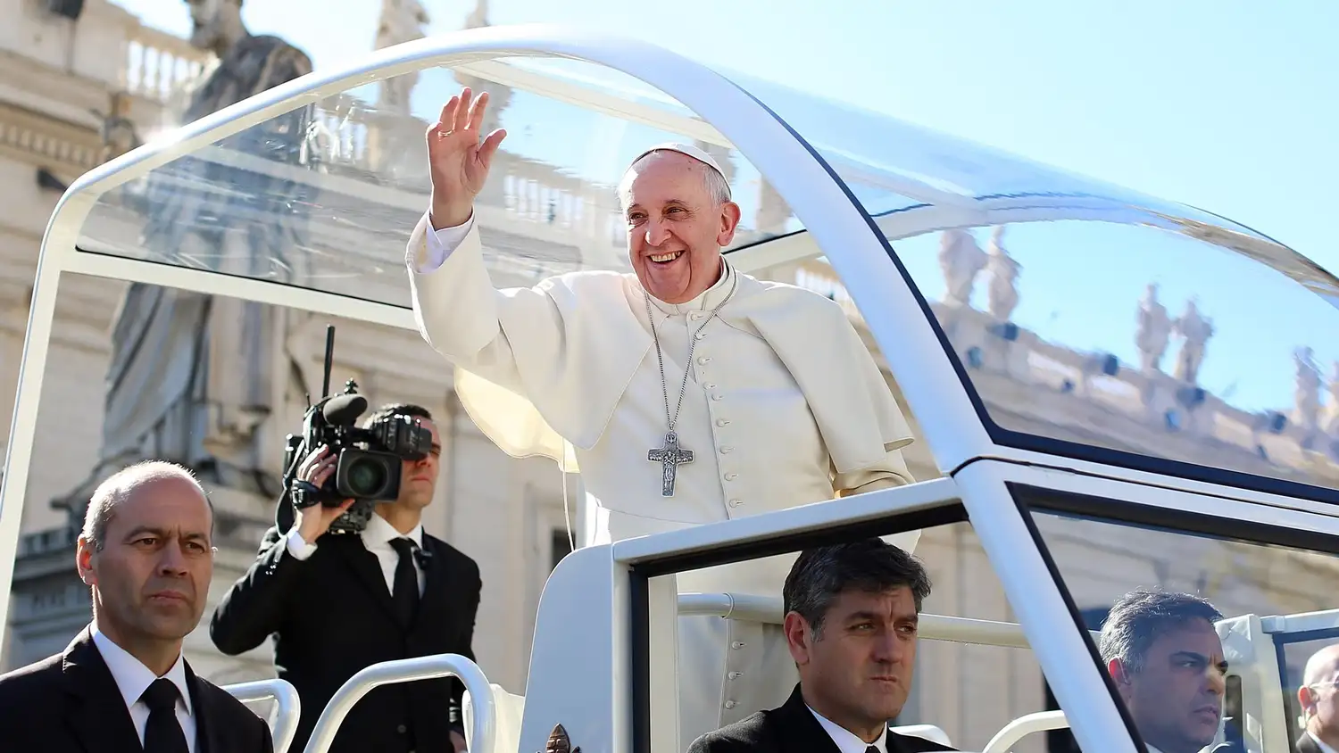 No habrá cambios en la seguridad del Papa tras la amenaza del EI