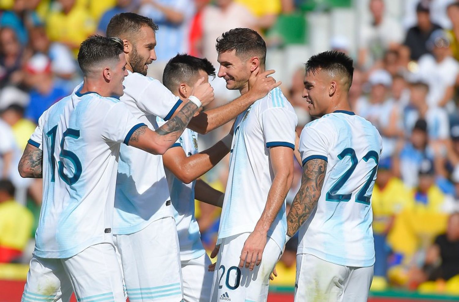 Argentina aplastó con una humillante goleada a Ecuador en el cierre de su gira por Europa