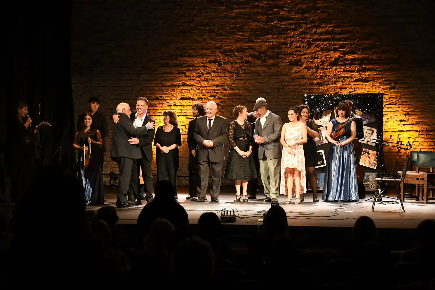 El tango brilló en el Brazzola en una noche cargada de emoción y tradición