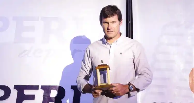 Julio Alsogaray ternado a los premios Olimpia
