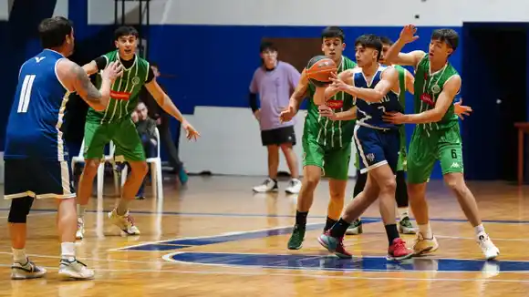 Triunfos de Huracán y Rivadavia en el torneo marplatense de básquet